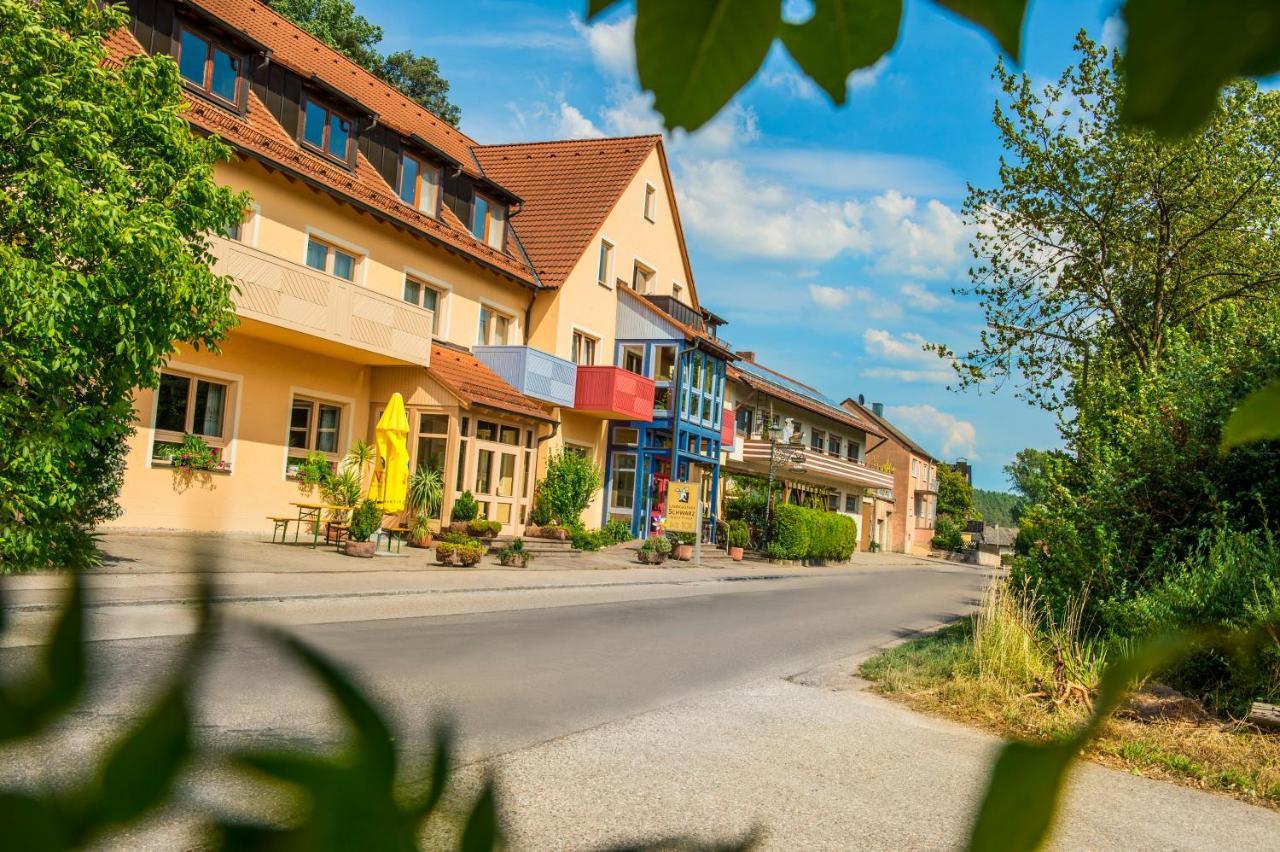 Landgasthof Schwarz Windsbach 外观 照片