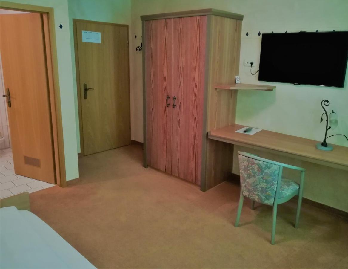Landgasthof Schwarz Windsbach 外观 照片